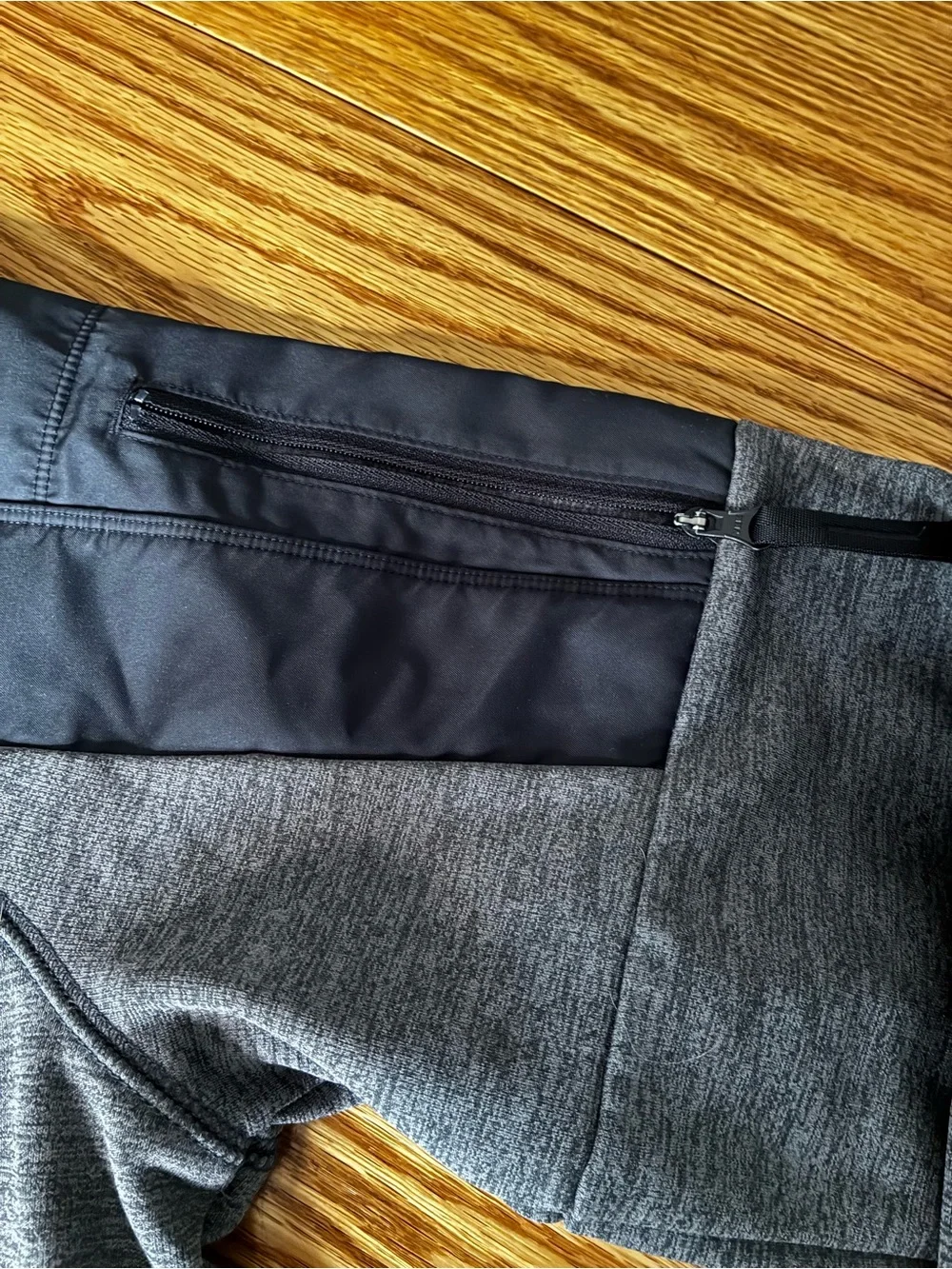 Nike Charcoal Gray and Black Men’s Therma/Fit Crew Sweatshirt